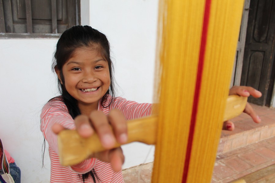 La ense&ntilde;anza del textil guaran&iacute; y su importancia para el territorio